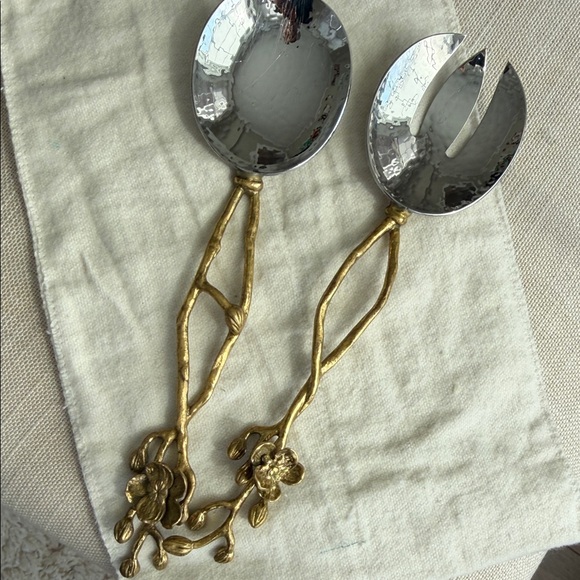 Michael Aram Gold Hammered Silver Salad Servers - Picture 7 of 7